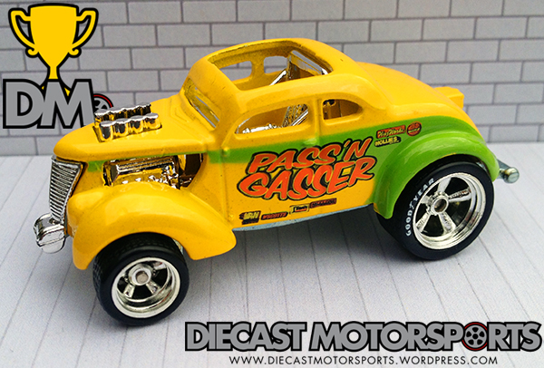 Passn Gasser - 10 HW Garage 30 Car Set copy