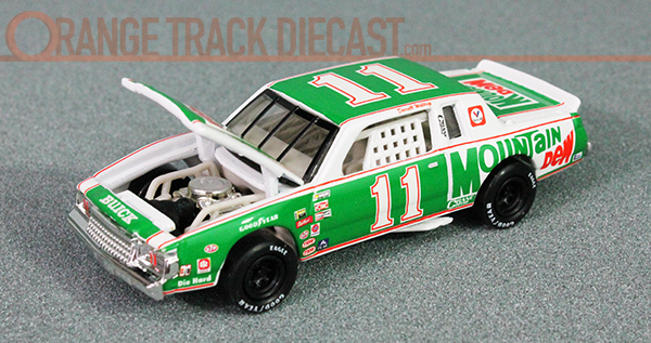 Hot Wheels Racing Select: Darrel Waltrip's '81 BUICK REGAL STOCKER