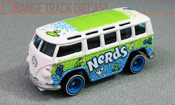 Pop Culture / Nestlé: VOLKSWAGEN DELUXE STATION WAGON – ORANGE
