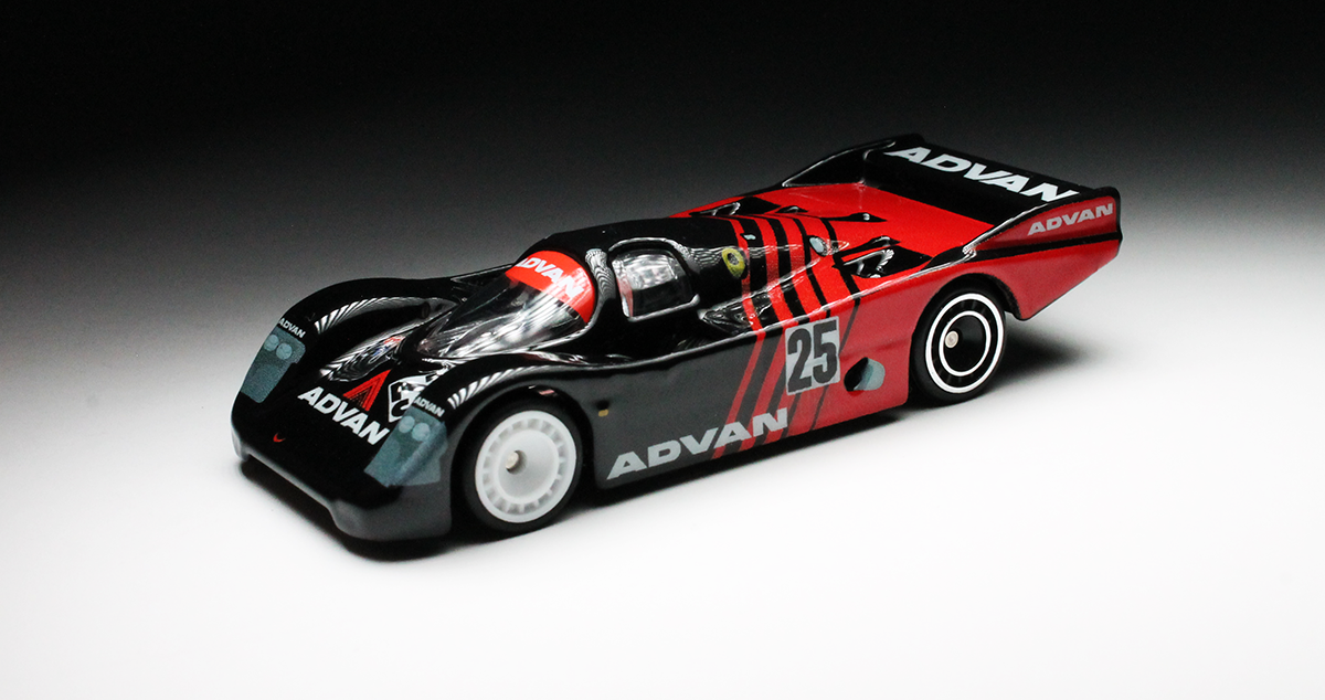 Car Culture / Circuit Legends: PORSCHE 962 – ORANGE TRACK DIECAST